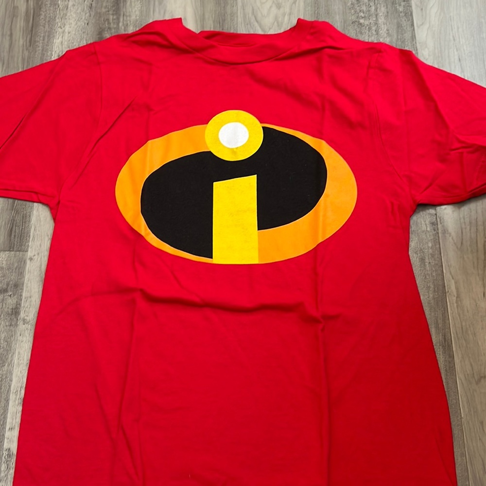 Disney Incredibles Tee Size S